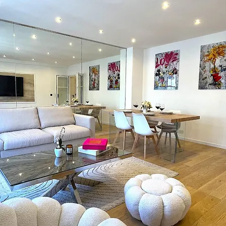 L'appartement Belles Feuilles Apartment *