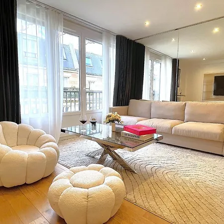 L'appartement Belles Feuilles * Parigi